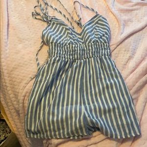 Super cute summer roper barely worn